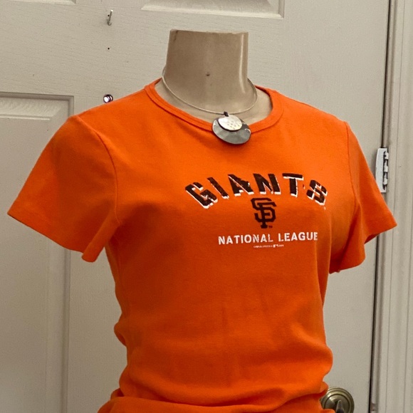 “MLB” 🧡 SUPER CUTE 🖤S.F. GIANTS SHIRT SLEEVE TEE - Picture 9 of 16